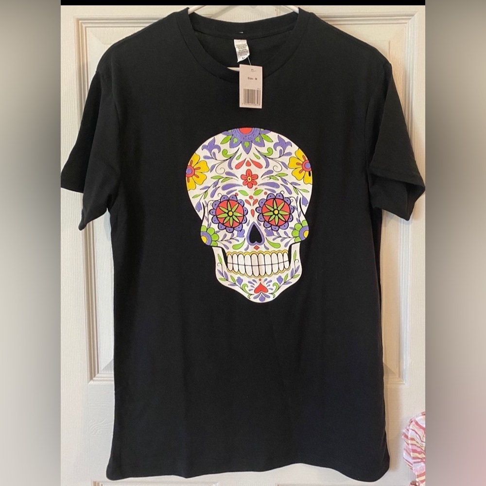 NWT Colorful Floral Skull T-Shirt / M